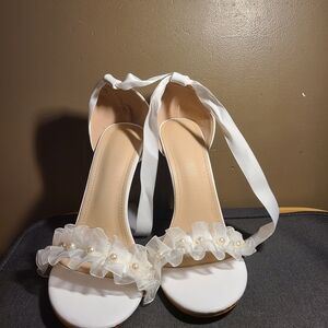 Elegant White Women's Heels with Ribbon Detail